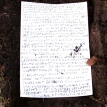 kunstvlaai dagboek - 2012nov23 (begraven in het Beatrixpark tijdens Malieveld actie)